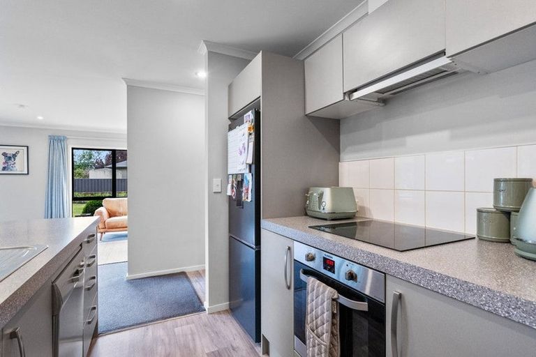 Photo of property in 134 Seaward Road, Edendale, 9825