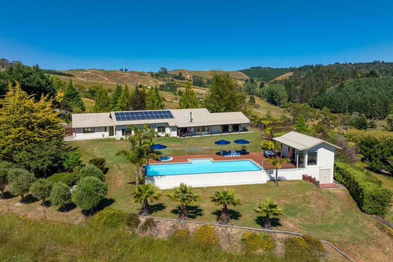 Photo of property in 35 Redwood Park Road, Redwood Valley, Richmond, 7081