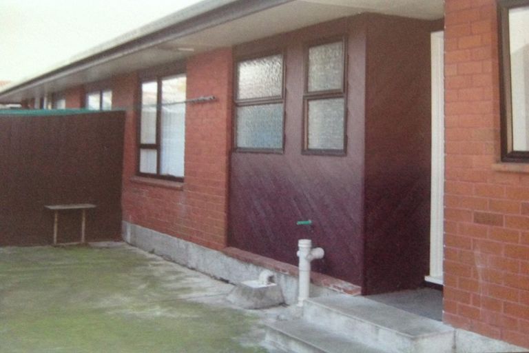 Photo of property in 1/1b Dickson Crescent, Hornby, Christchurch, 8042