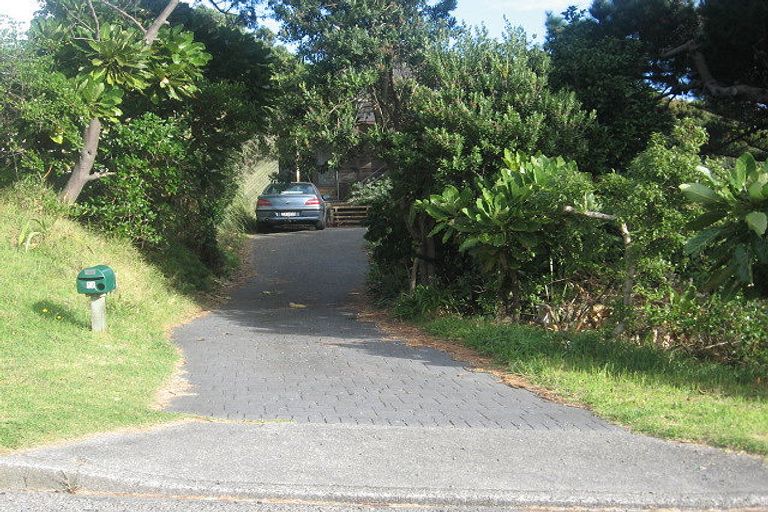 Photo of property in 12 Paneta Street, Paekakariki, 5034