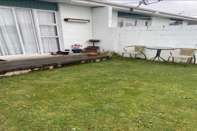 Photo of property in 2/12 Clifton Street, Windsor, Invercargill, 9810