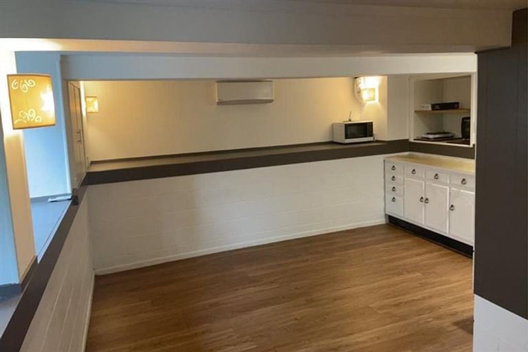 Photo of property in 209a Sturges Road, Henderson, Auckland, 0612