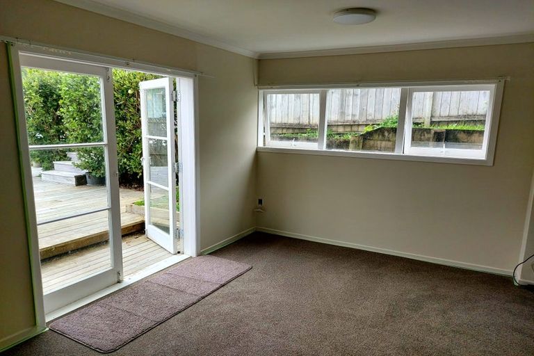 Photo of property in 23 Downing Street, Glenfield, Auckland, 0629