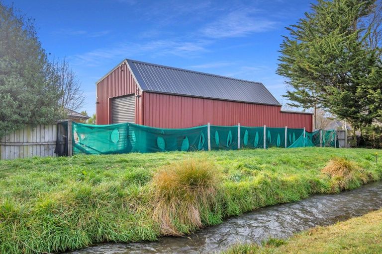 Photo of property in 17 Stanwood Grove, Darfield, 7510