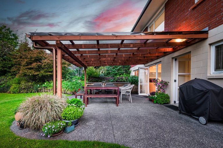 Photo of property in 19 Zita Maria Drive, Massey, Auckland, 0614