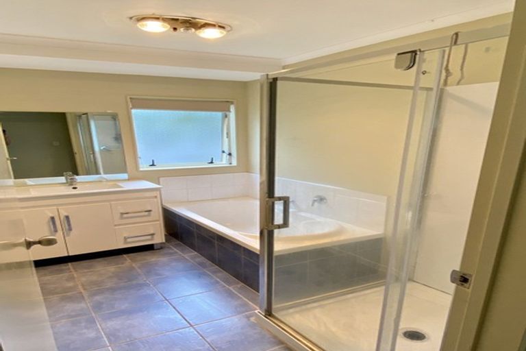 Photo of property in 46 Senator Drive, Manurewa, Auckland, 2105