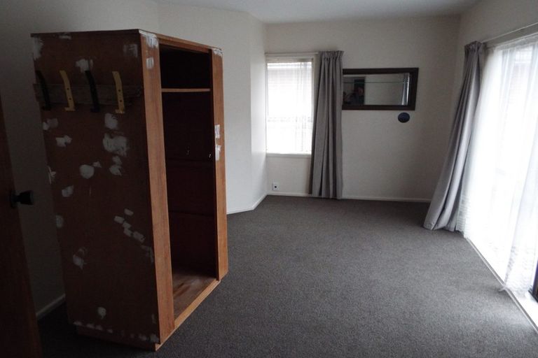 Photo of property in 71 Yaldhurst Road, Sockburn, Christchurch, 8042