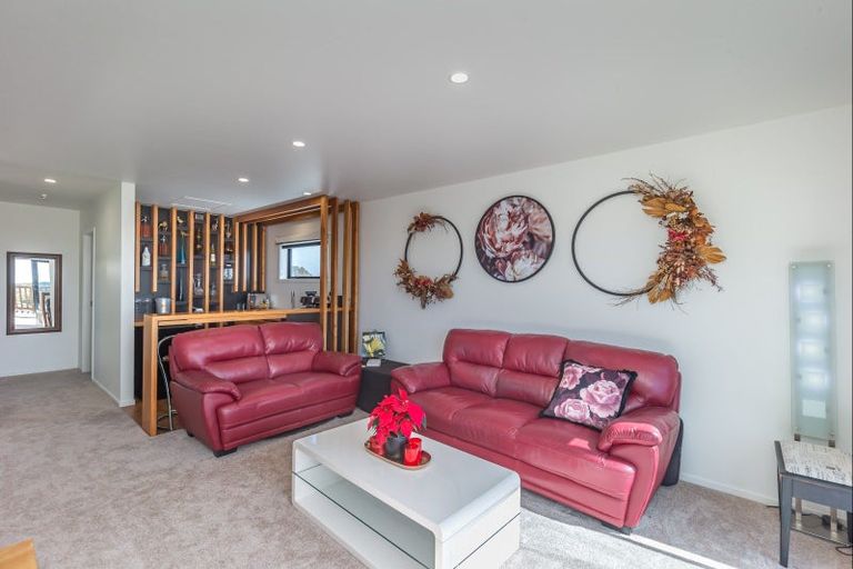 Photo of property in 22 Taonui Street, Waitarere Beach, Levin, 5510