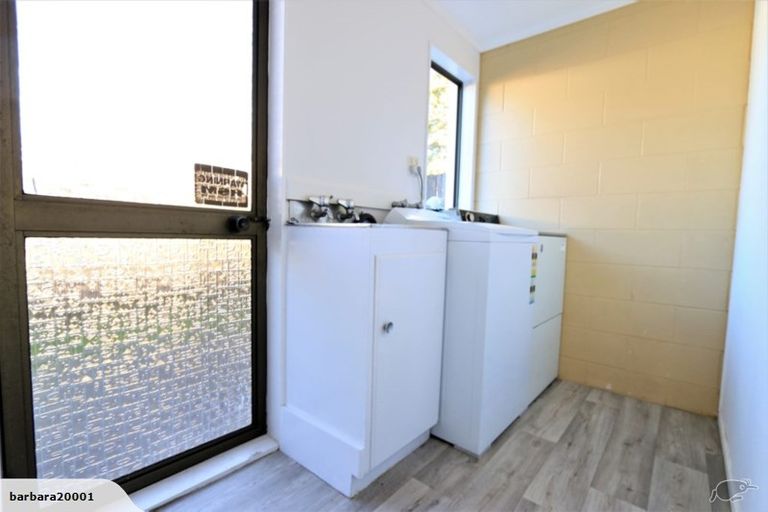 Photo of property in 1/61 Butley Drive, Farm Cove, Auckland, 2012