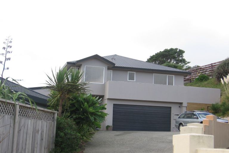 Photo of property in 14 Huxley Grove, Churton Park, Wellington, 6037