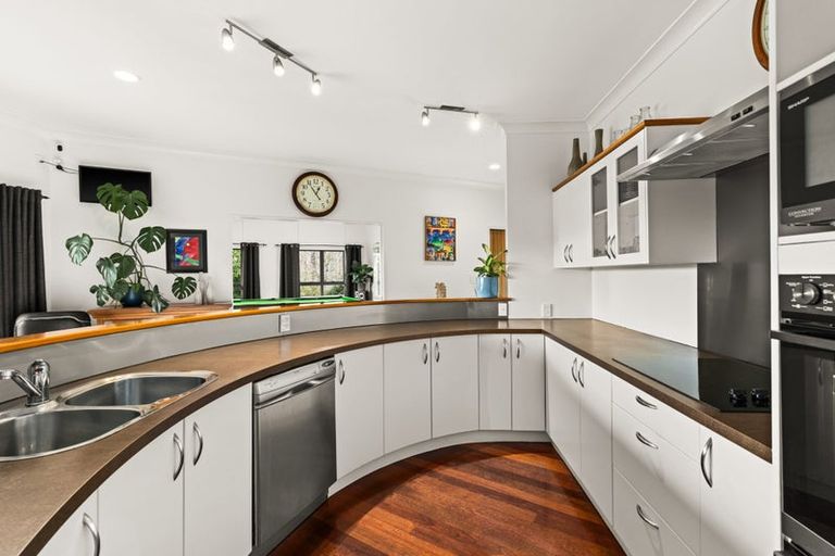 Photo of property in 35 Raratu Road, Kahuranaki, Havelock North, 4295