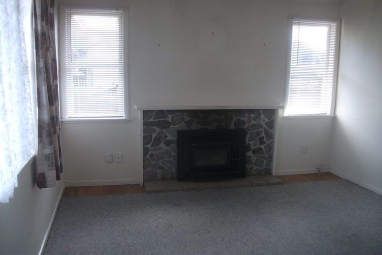 Photo of property in 73 Woodward Street East, Featherston, 5710