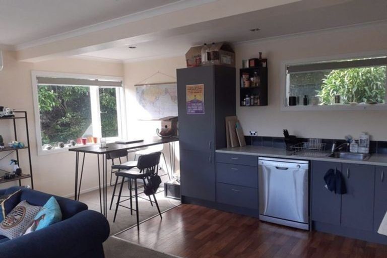 Photo of property in 2a Columbia Way, Kingston, Wellington, 6021