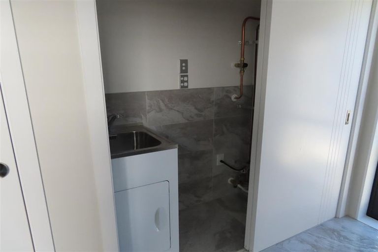 Photo of property in 10a Rothery Road, Hillpark, Auckland, 2102