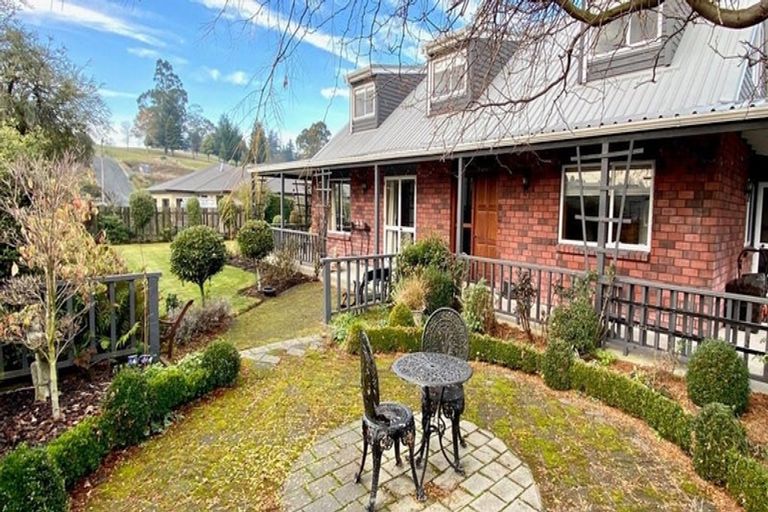 Photo of property in 12 Henley Drive, Balclutha, 9230