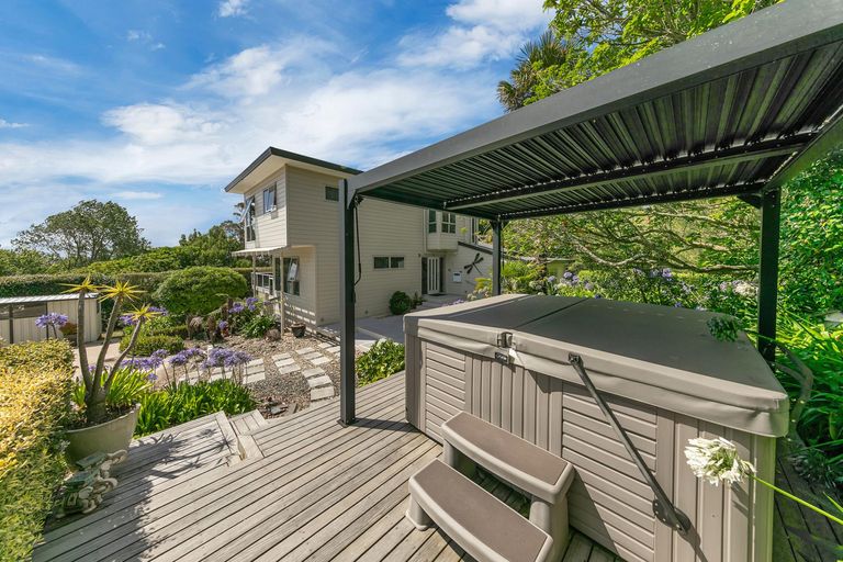 Photo of property in 92 Awanui Rise, Papakura, 2582