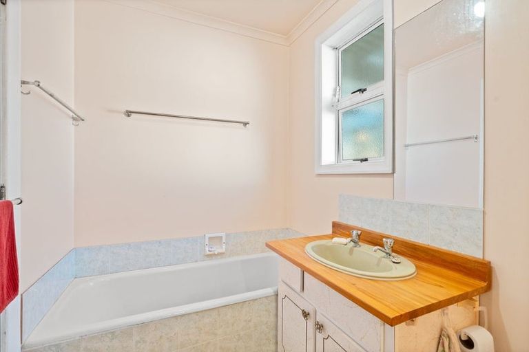 Photo of property in 2/2 Mavin Road, Hoon Hay, Christchurch, 8025