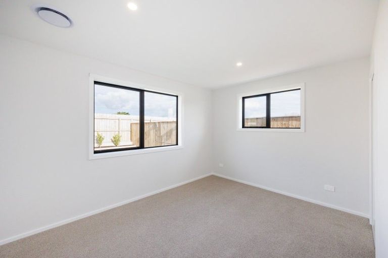 Photo of property in 68 Freedom Drive, Kelvin Grove, Palmerston North, 4414