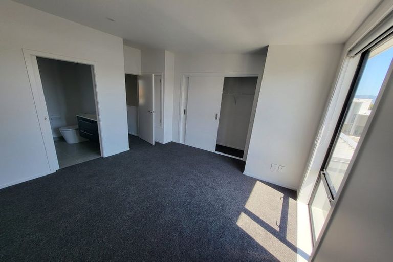 Photo of property in 35 Kamahi Place, Paraparaumu, 5032