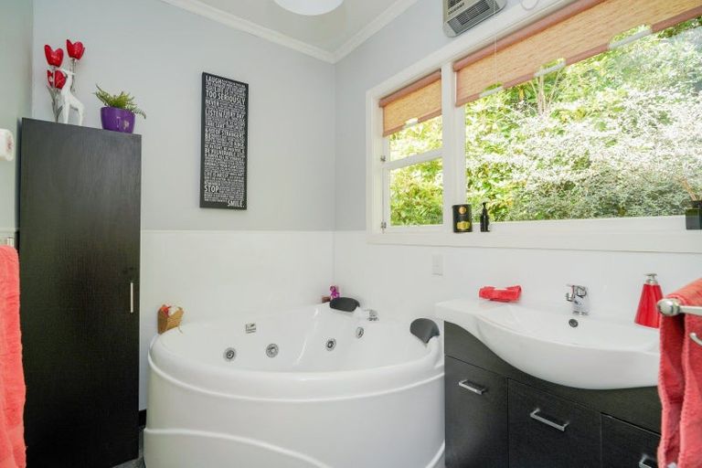 Photo of property in 90 Marama Avenue South, Otatara, Invercargill, 9879