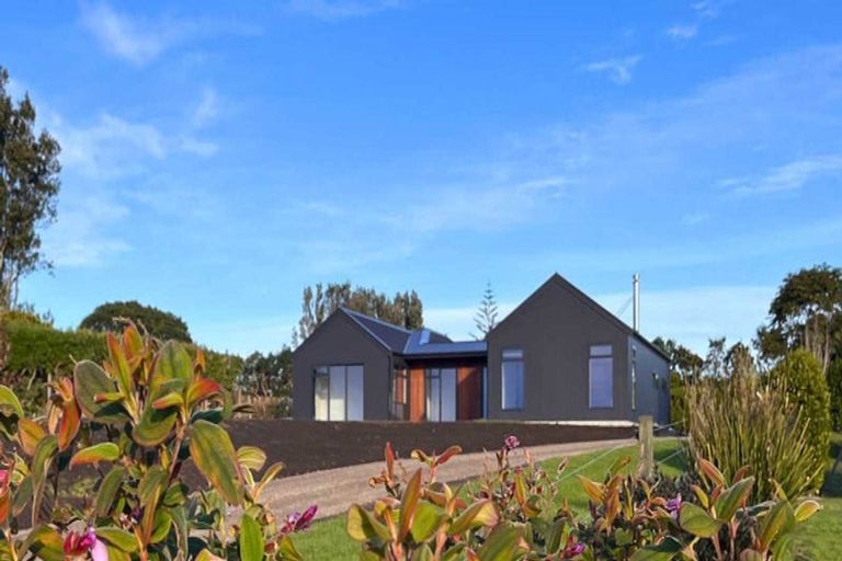 Photo of property in 31a Ohanga Road, Onaero, Urenui, 4383