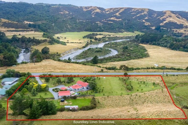 Photo of property in 2087 State Highway 2, Mount Bruce, Masterton, 5881