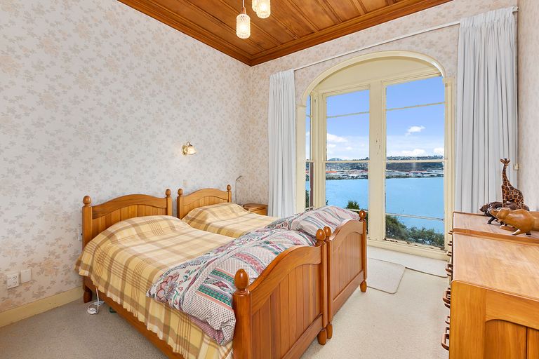 Photo of property in 63 Glendevon Place, Vauxhall, Dunedin, 9013