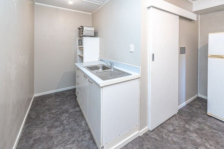 Photo of property in 87 Great North Road, Saint Johns Hill, Whanganui, 4501