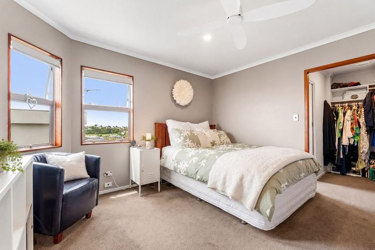 Photo of property in 33 Totara Road, Stanmore Bay, Whangaparaoa, 0932