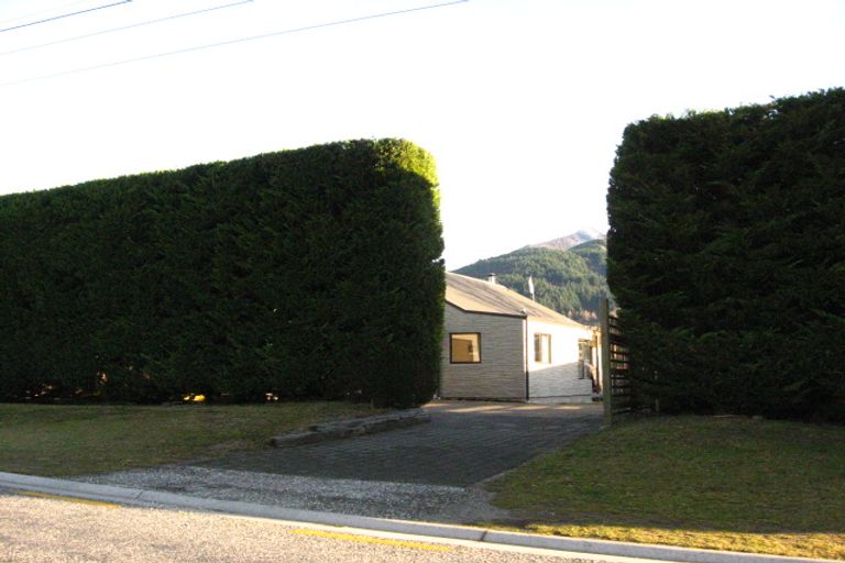 Photo of property in 379 Peninsula Road, Kelvin Heights, Queenstown, 9300