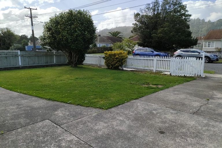 Photo of property in 37 Biddle Crescent, Taita, Lower Hutt, 5011