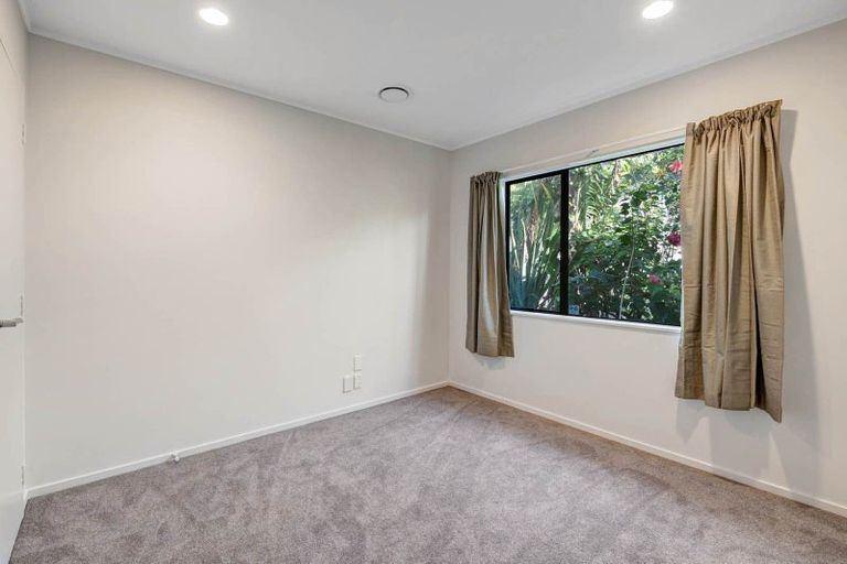 Photo of property in 14b Kestrel Heights, Arkles Bay, Whangaparaoa, 0932