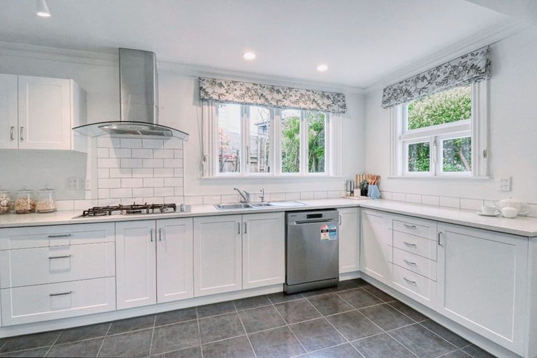 Photo of property in 1 Parliament Street, Thorndon, Wellington, 6011