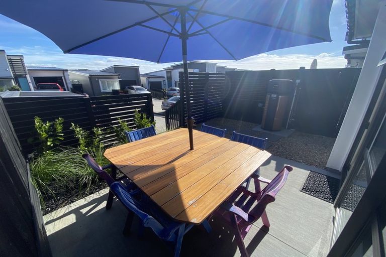 Photo of property in 7 Whiri Lane, Hobsonville, Auckland, 0616