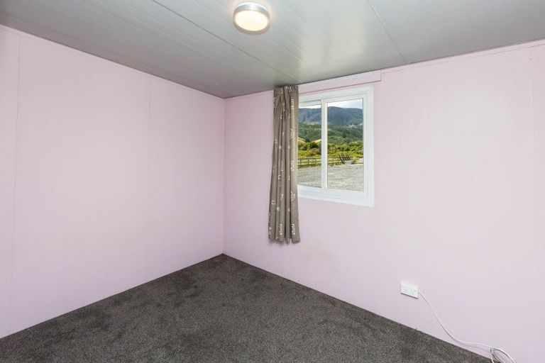 Photo of property in 18a Flux Road, Mangaroa, Upper Hutt, 5371