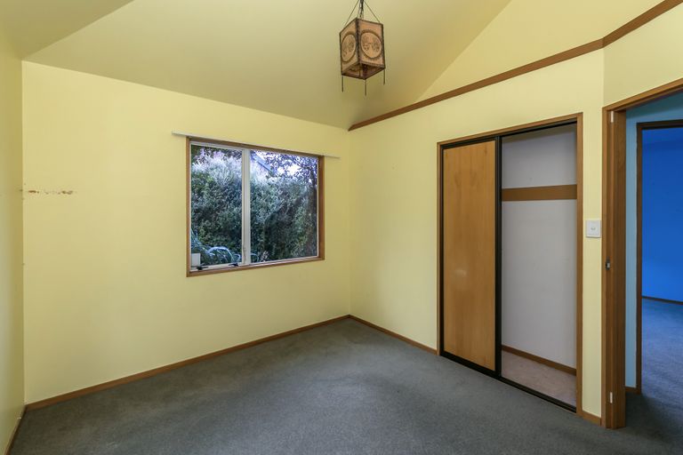 Photo of property in 54 Voelas Road, Lyttelton, 8082