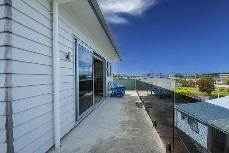 Photo of property in 18 Robbie Street, Foxton Beach, Foxton, 4815