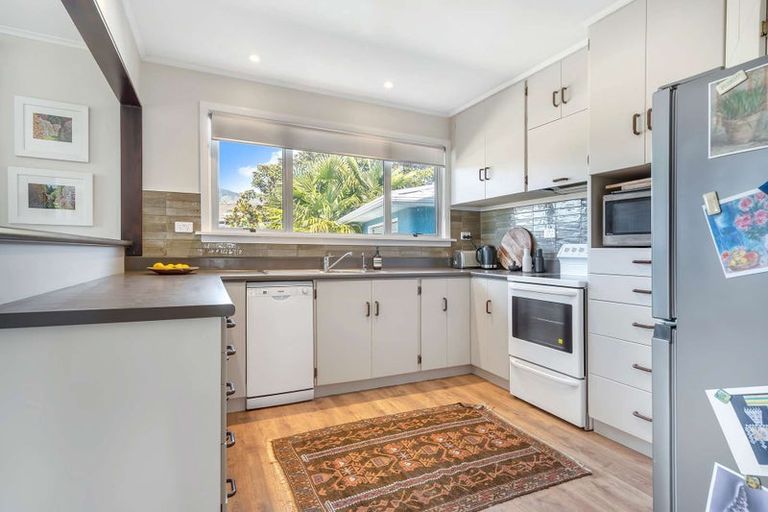 Photo of property in 8 Lemari Avenue, Stoke, Nelson, 7011