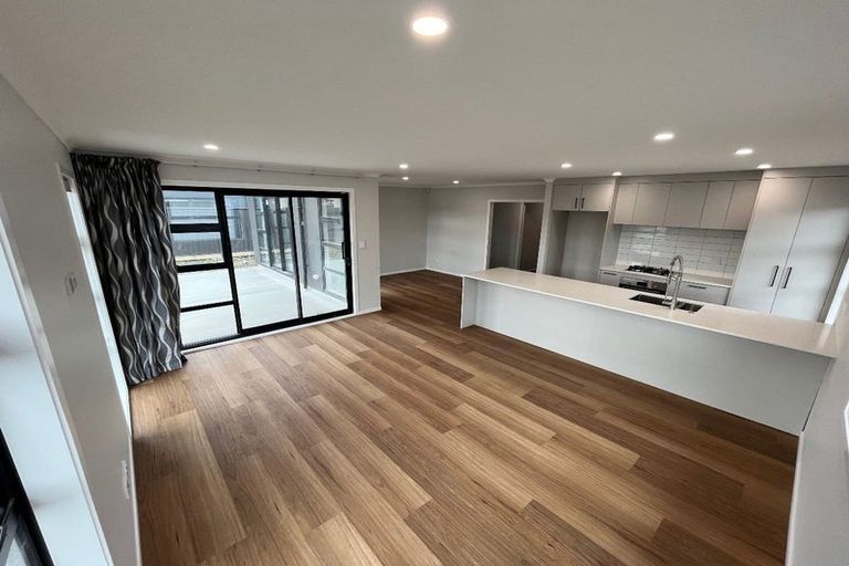 Photo of property in 26 Castletown Street, Wallaceville, Upper Hutt, 5018