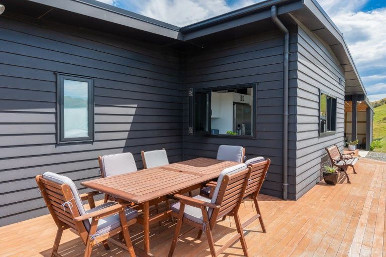 Photo of property in 49 Seafield Road, Eskdale, Napier, 4182