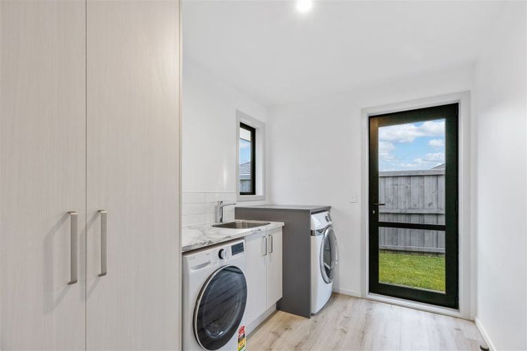 Photo of property in 120 Northmoor Boulevard, Rolleston, 7615