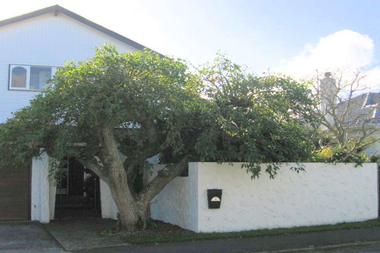 Photo of property in 8 Hathaway Avenue, Boulcott, Lower Hutt, 5010