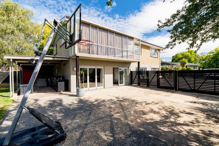 Photo of property in 34 Kinmont Crescent, Kinmont Park, Mosgiel, 9024