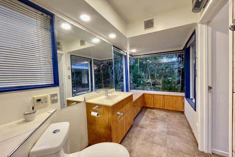 Photo of property in 12 Manu Place, Pinehill, Auckland, 0632