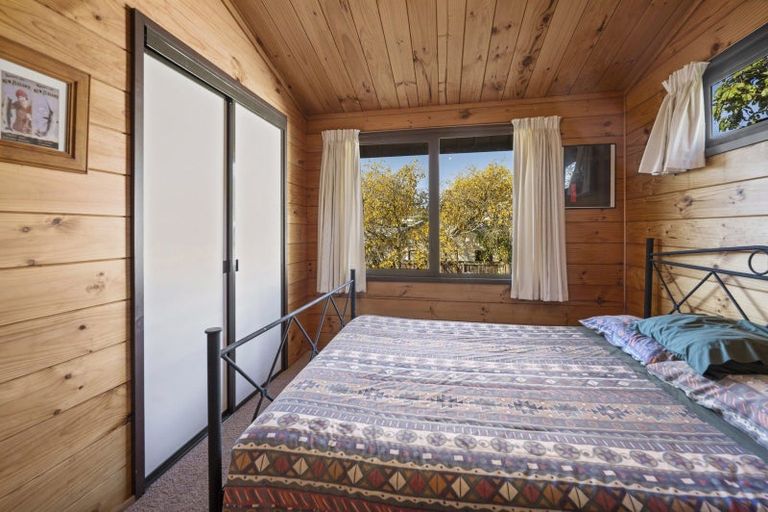 Photo of property in 8 Keitha Place, Kinloch, Taupo, 3377