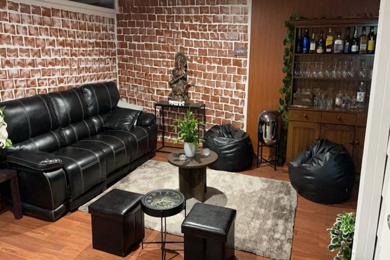 Photo of property in 505 Swanson Road, Ranui, Auckland, 0612