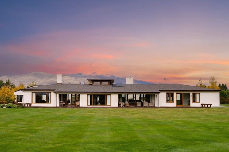 Photo of property in 90 Max Smith Drive, Twizel, 7901