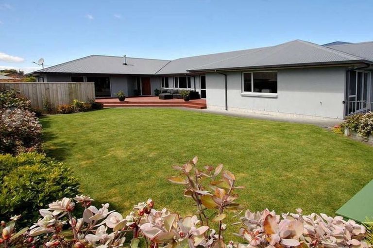 Photo of property in 174 Heta Road, Highlands Park, New Plymouth, 4312