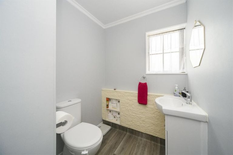 Photo of property in 7 Dunallen Avenue, Marton, 4710