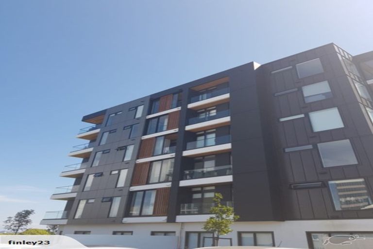 Photo of property in Frank Sargeson Apts, 404/74 Anzac Street, Takapuna, Auckland, 0622